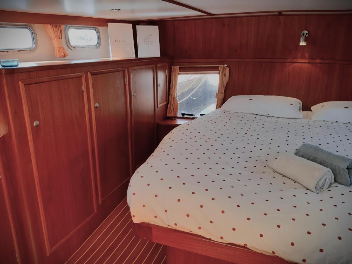 Motor Yacht Amazone Hotel Amsterdam Buitenkant foto