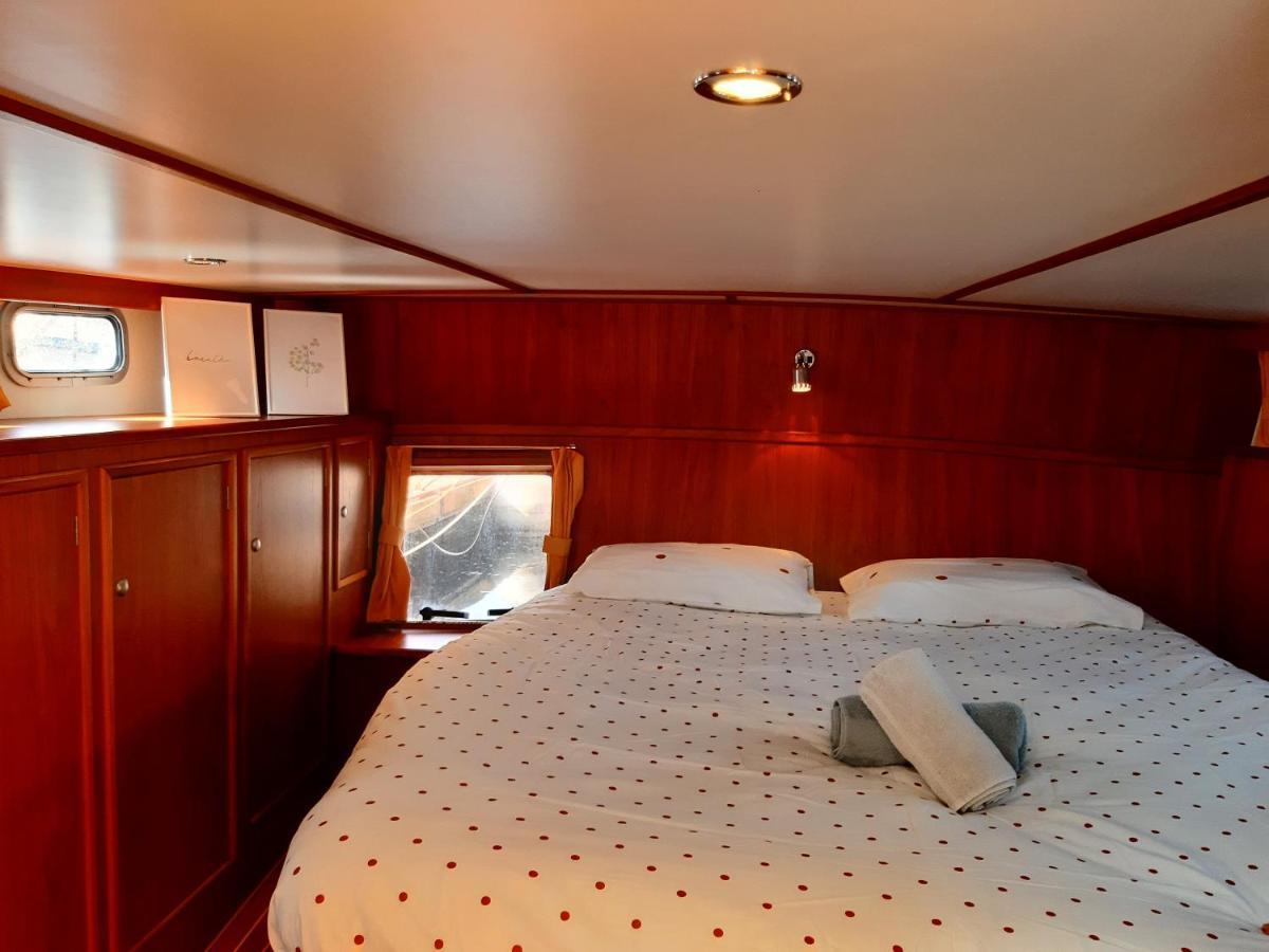 Motor Yacht Amazone Hotel Amsterdam Buitenkant foto